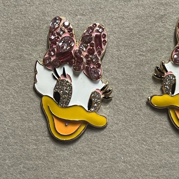 NEW BaubleBar x Disney Daisy Duck Bling Bling pink Ribbon Earrings - Picture 7 of 9